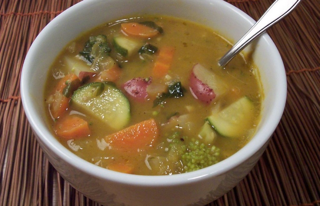 Vegetable soup - healthy and cheap