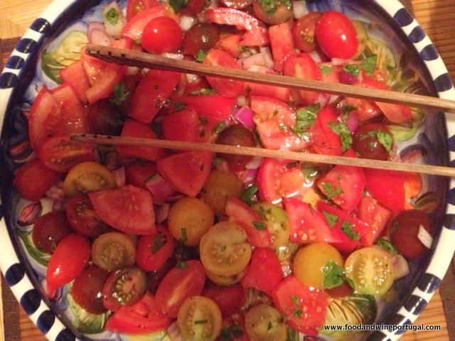 Portuguese tomato salad